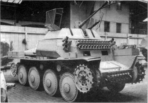 Иллюстрация к книге — Маленькие &quot;Тигры&quot;. Для разведки и связи [i_061.jpg]