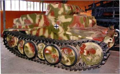 Иллюстрация к книге — Маленькие &quot;Тигры&quot;. Для разведки и связи [i_096.jpg]