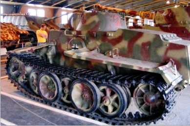 Иллюстрация к книге — Маленькие &quot;Тигры&quot;. Для разведки и связи [i_098.jpg]