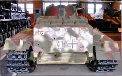 Иллюстрация к книге — Маленькие &quot;Тигры&quot;. Для разведки и связи [i_102.jpg]