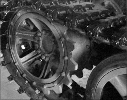 Иллюстрация к книге — Маленькие &quot;Тигры&quot;. Для разведки и связи [i_134.jpg]