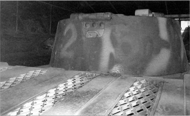 Иллюстрация к книге — Маленькие &quot;Тигры&quot;. Для разведки и связи [i_146.jpg]