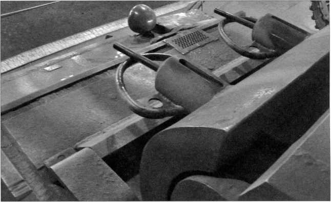 Иллюстрация к книге — Маленькие &quot;Тигры&quot;. Для разведки и связи [i_147.jpg]