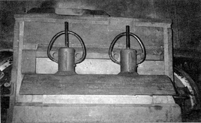 Иллюстрация к книге — Маленькие &quot;Тигры&quot;. Для разведки и связи [i_161.jpg]