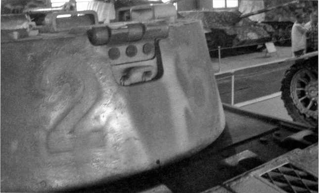 Иллюстрация к книге — Маленькие &quot;Тигры&quot;. Для разведки и связи [i_170.jpg]