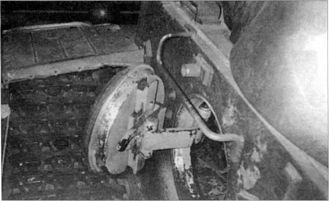 Иллюстрация к книге — Маленькие &quot;Тигры&quot;. Для разведки и связи [i_173.jpg]