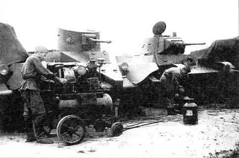 Иллюстрация к книге — &quot;Танки, вперед&quot;. Курьезы танковой войны в битве за Ленинград 1941-1944 гг. [i_002.jpg]