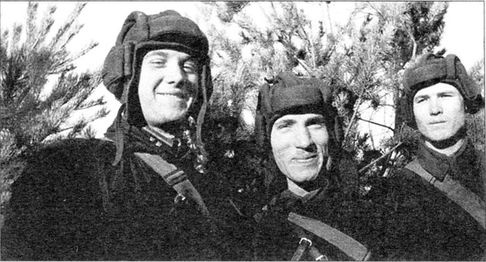 Иллюстрация к книге — &quot;Танки, вперед&quot;. Курьезы танковой войны в битве за Ленинград 1941-1944 гг. [i_003.jpg]