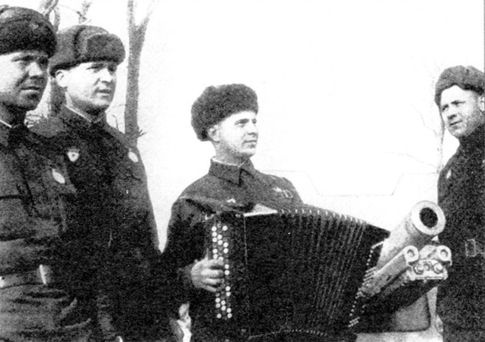 Иллюстрация к книге — &quot;Танки, вперед&quot;. Курьезы танковой войны в битве за Ленинград 1941-1944 гг. [i_023.jpg]