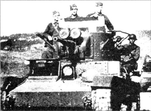 Иллюстрация к книге — "Танки, вперед". Курьезы танковой войны в битве за Ленинград 1941-1944 гг. [i_030.jpg]