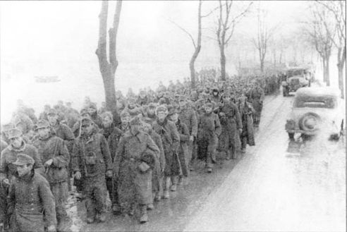 Иллюстрация к книге — Гибель фронтов [i_024.jpg]