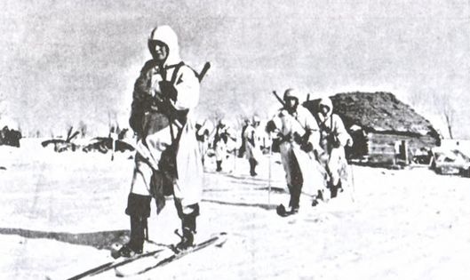 Иллюстрация к книге — Хроника окружения. Демянск и Харьков [i_009.jpg]