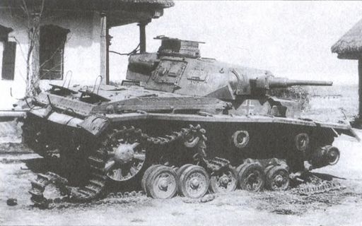 Иллюстрация к книге — Хроника окружения. Демянск и Харьков [i_019.jpg]