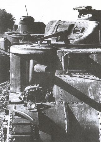 Иллюстрация к книге — Хроника окружения. Демянск и Харьков [i_030.jpg]