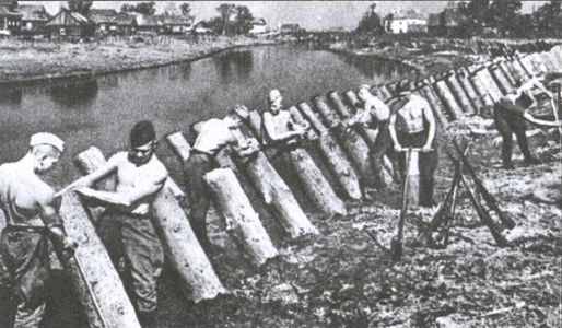 Иллюстрация к книге — Хроника окружения. Демянск и Харьков [i_034.jpg]