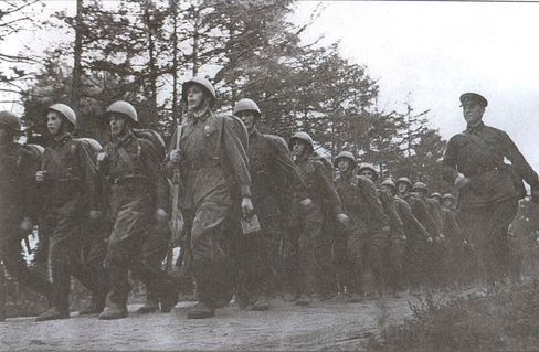 Иллюстрация к книге — У стен Ленинграда [i_016.jpg]