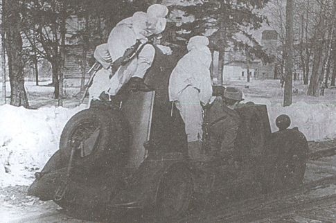 Иллюстрация к книге — У стен Ленинграда [i_033.jpg]