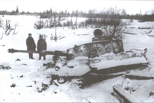 Иллюстрация к книге — У стен Ленинграда [i_035.jpg]