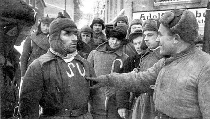 Иллюстрация к книге — У стен Берлина [i_017.jpg]