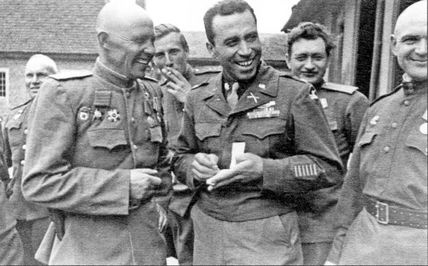 Иллюстрация к книге — У стен Берлина [i_035.jpg]