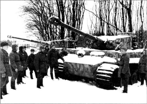 Иллюстрация к книге — Трудности освобождения [i_012.jpg]