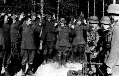 Иллюстрация к книге — Трагедия Брестской крепости. Антология подвига. Боевые действия 22 июня - 23 июля 1941 года [i_073.jpg]