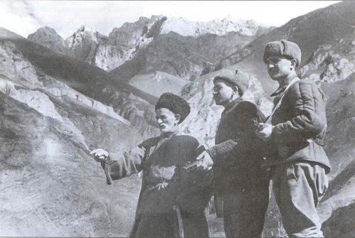 Иллюстрация к книге — Стоять насмерть! [i_013.jpg]