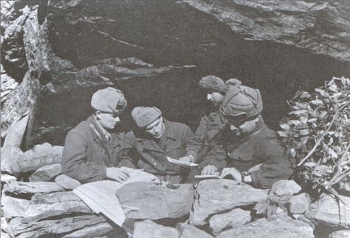 Иллюстрация к книге — Стоять насмерть! [i_014.jpg]