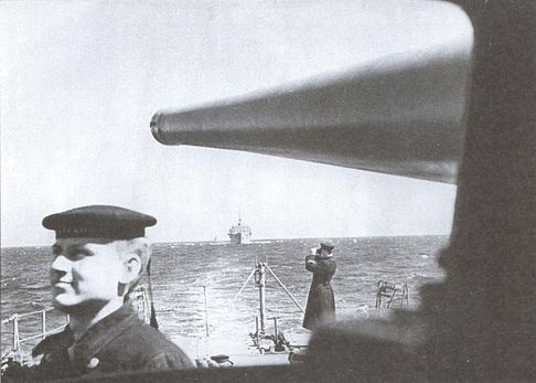 Иллюстрация к книге — Стоять насмерть! [i_024.jpg]