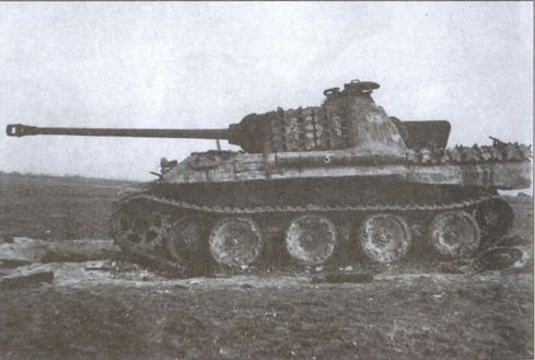 Иллюстрация к книге — Рубежи славы [i_041.jpg]