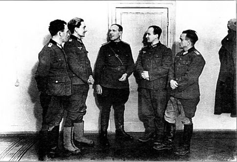 Иллюстрация к книге — Освобождение Правобережной Украины [i_025.jpg]