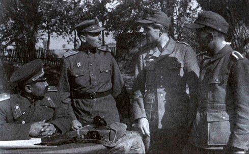 Иллюстрация к книге — Наша Прибалтика. Освобождение прибалтийских республик СССР [i_018.jpg]