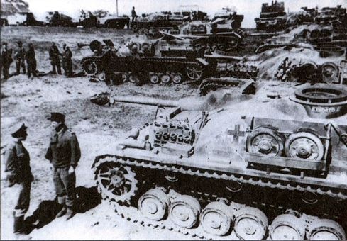 Иллюстрация к книге — Наша Прибалтика. Освобождение прибалтийских республик СССР [i_020.jpg]