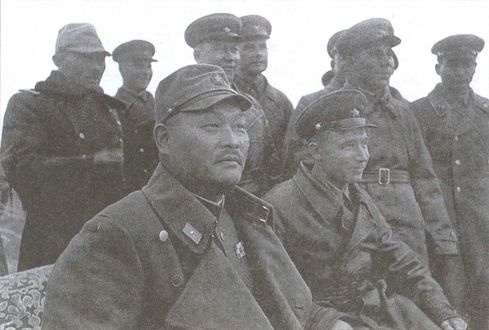 Иллюстрация к книге — Информационная война. Органы спецпропаганды Красной армии [i_030.jpg]