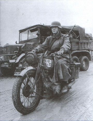 Иллюстрация к книге — Запад - Восток [i_009.jpg]