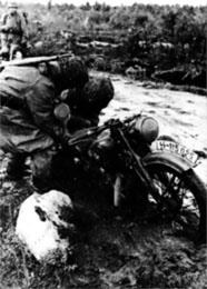 Иллюстрация к книге — Войска СС без грифа секретности [_0052.jpg]