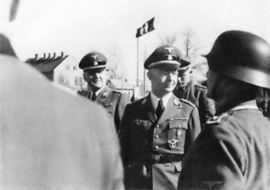 Иллюстрация к книге — Войска СС без грифа секретности [_0197.jpg]