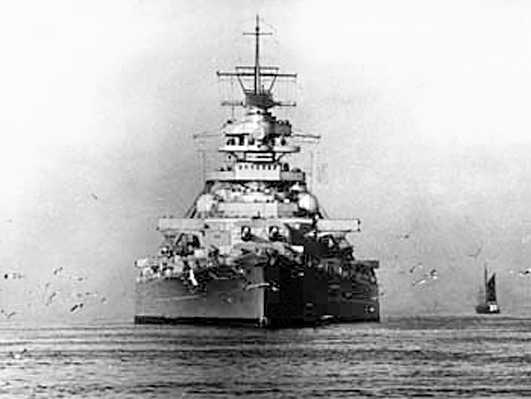 Иллюстрация к книге — Кригсмарине. Военно-морской флот Третьего рейха [i_031.jpg]