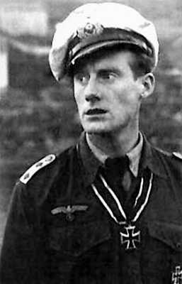 Иллюстрация к книге — Кригсмарине. Военно-морской флот Третьего рейха [i_038.jpg]