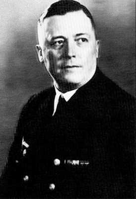 Иллюстрация к книге — Кригсмарине. Военно-морской флот Третьего рейха [i_040.jpg]