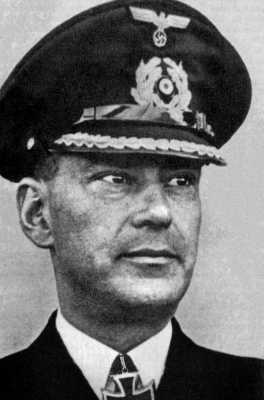 Иллюстрация к книге — Кригсмарине. Военно-морской флот Третьего рейха [i_092.jpg]