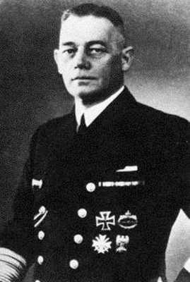 Иллюстрация к книге — Кригсмарине. Военно-морской флот Третьего рейха [i_126.jpg]