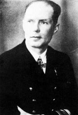 Иллюстрация к книге — Кригсмарине. Военно-морской флот Третьего рейха [i_137.jpg]