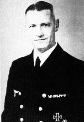 Иллюстрация к книге — Кригсмарине. Военно-морской флот Третьего рейха [i_158.jpg]