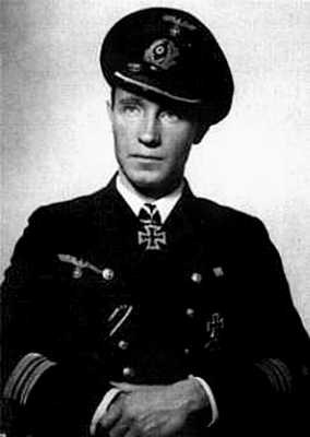 Иллюстрация к книге — Кригсмарине. Военно-морской флот Третьего рейха [i_164.jpg]