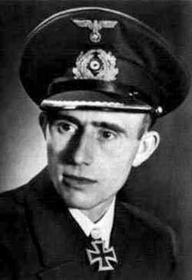 Иллюстрация к книге — Кригсмарине. Военно-морской флот Третьего рейха [i_179.jpg]