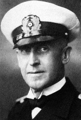 Иллюстрация к книге — Кригсмарине. Военно-морской флот Третьего рейха [i_193.jpg]