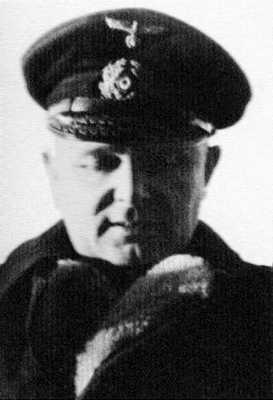 Иллюстрация к книге — Кригсмарине. Военно-морской флот Третьего рейха [i_196.jpg]