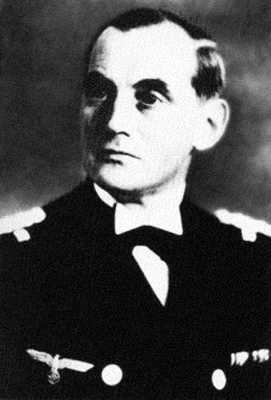 Иллюстрация к книге — Кригсмарине. Военно-морской флот Третьего рейха [i_210.jpg]