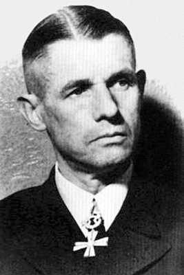 Иллюстрация к книге — Кригсмарине. Военно-морской флот Третьего рейха [i_213.jpg]